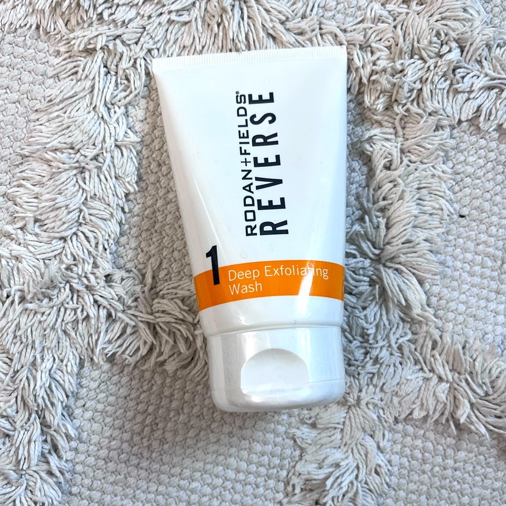 Rodan + Fields Reverse Deep Exfoliating Wash